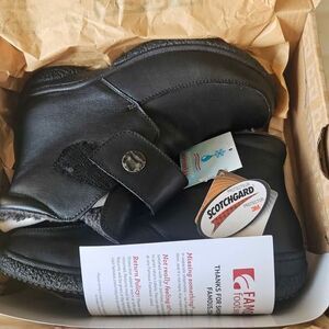 NEW IN BOX Women’s Propét "Holly" Leather Boots - 6.5 EXTRA WIDE (2E)